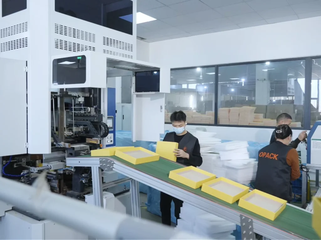 Custom Folding Box Assembly Workshop